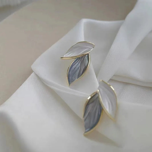 Vintage Grey Leaf Stud Earrings-Maryam Jewelry