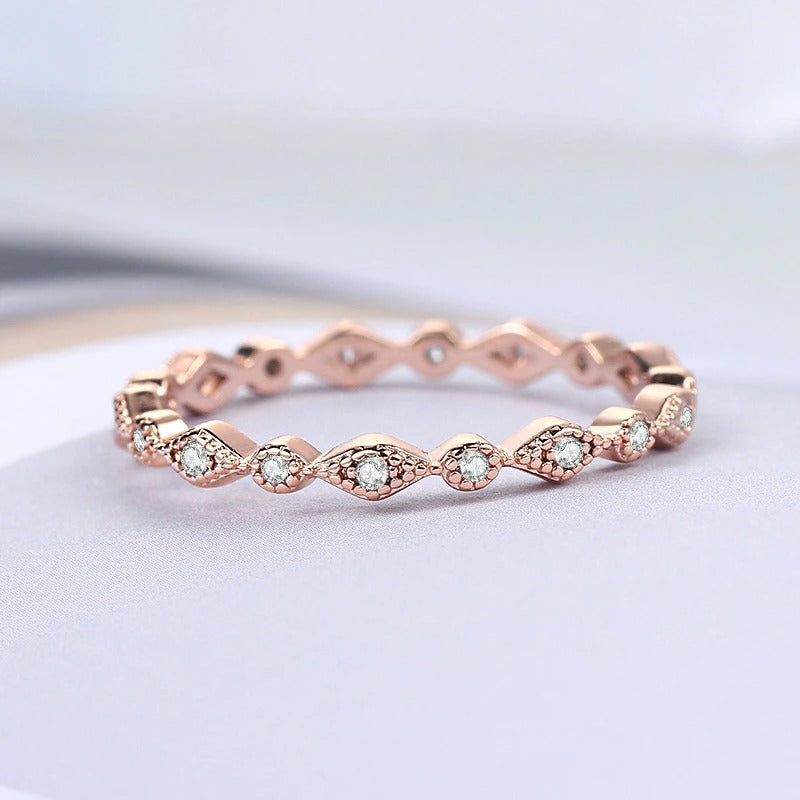 Vintage Rose Gold Diamond Stone & Wavy Design Ring-Maryam Jewelry