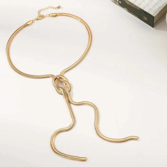 Vintage Gold Chain Twisted Knot Pendant Necklace-Maryam Jewelry