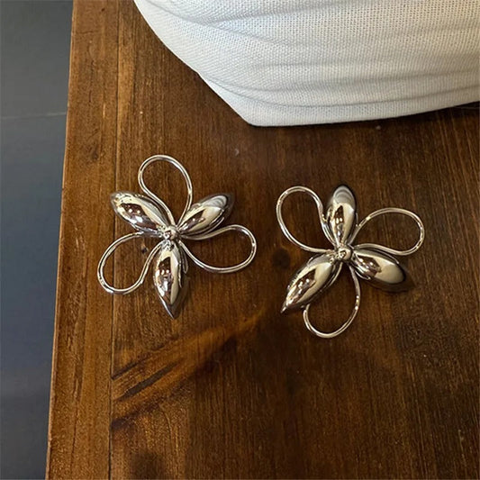 Classic Silver Flower Shiny Petal Detail Earrings-Maryam Jewelry